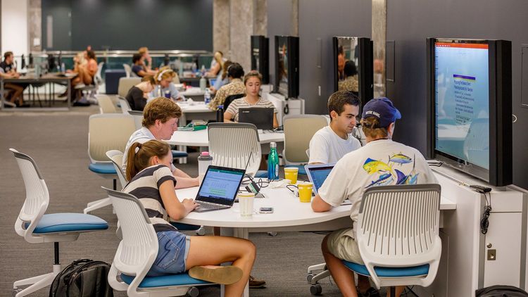 The Technology Commons is located on the east side of the 2nd Floor. Throughout the space, you will find reservable computer stations (Mac and PC), screen-sharing pods, multimedia studios, group study rooms, study tables, individual workstations, and a centrally located Copy-Print-Scan area. Tech Commons is a great spot for both individual study and collaborative group work.